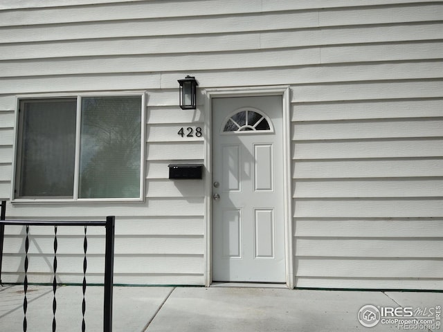 view of exterior entry