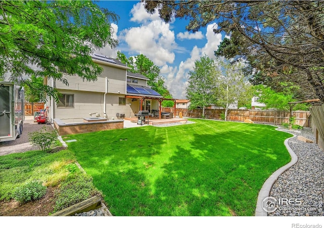 view of yard with a patio area