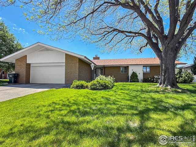 915 Holly Dr, Sterling, CO 80751 - photo 2