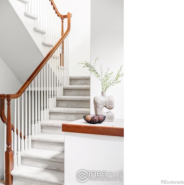 910 Kalmia Ave, Boulder, CO 80304 - view of stairway