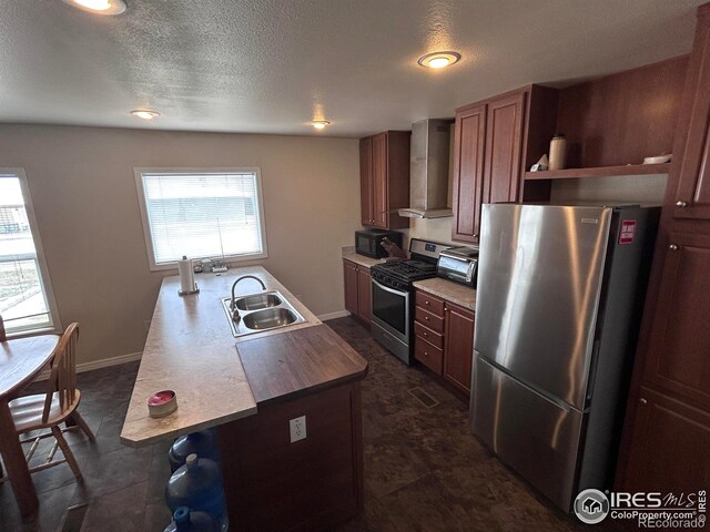 301 4th Ave, Wiggins, CO 80654