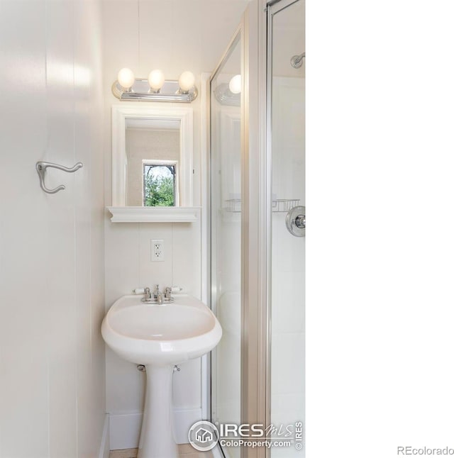 721 9th St, Boulder, CO 80302 - full bath with a shower stall