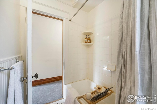 486 N Corona St, Denver, CO 80218 - bathroom featuring shower / bath combination with curtain