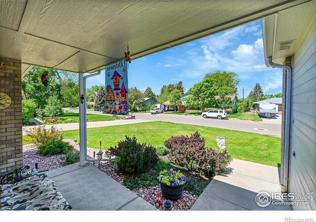 view of patio / terrace featuring covered porch