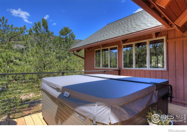 40 Hopi Ct, Lyons, CO 80540 - wooden deck featuring a hot tub