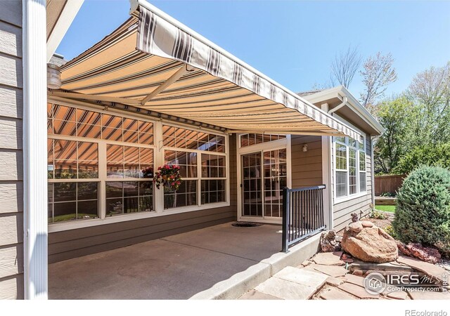 2409 Rock Creek Dr, Fort Collins, CO 80528 - view of patio with fence