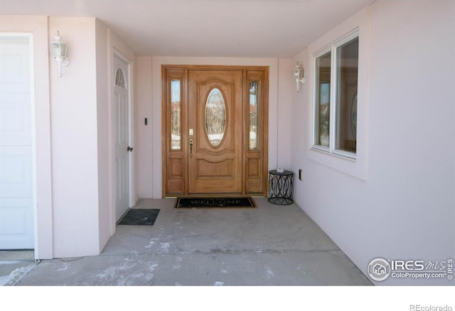 107 Fairway Ln, Fort Morgan, CO 80701 - entrance to property with stucco siding