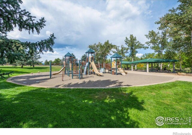 7820 W 87th Dr Unit K, Arvada, CO 80005 - community playground with a yard