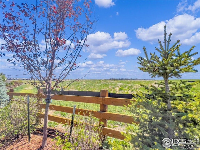 6506 Merrimack Dr, Castle Pines, CO 80108 - view of yard featuring fence