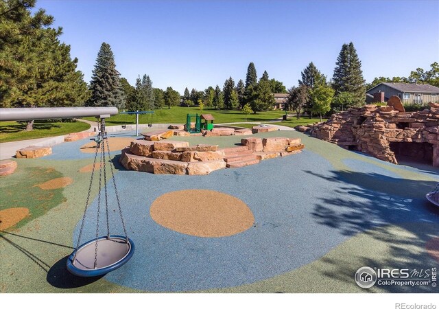 4760 Lee Cir, Boulder, CO 80303 - view of community