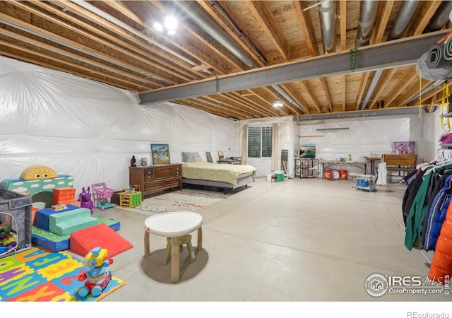 view of unfinished basement
