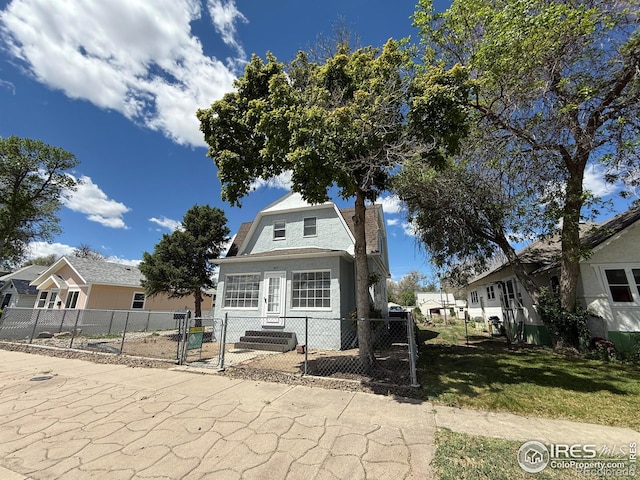 827 Prospect St, Fort Morgan, CO 80701 - photo 1