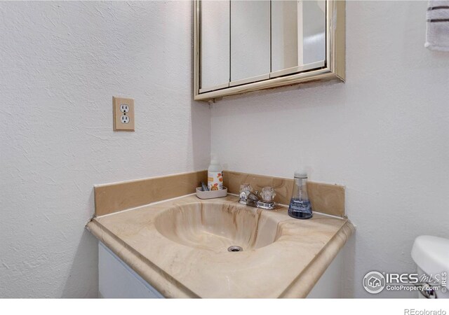 3030 Oneal Pkwy Unit 10, Boulder, CO 80301 - bathroom featuring vanity and toilet