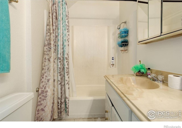 3030 Oneal Pkwy Unit 10, Boulder, CO 80301 - bathroom with vanity, shower / bath combo, and toilet