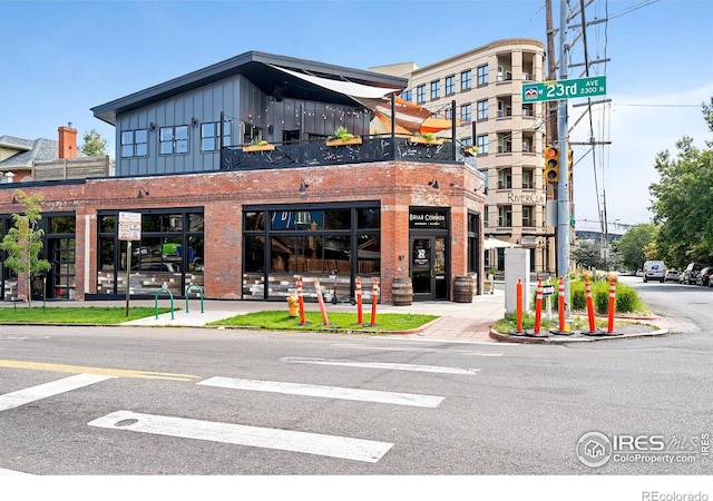 2100 N Clay St, Denver, CO 80211 - view of building exterior