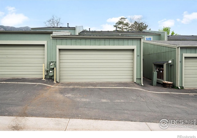 93 Benthaven Pl, Boulder, CO 80305 - view of garage
