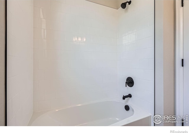 2710 Crystal Spgs, Longmont, CO 80503 - bathroom with washtub / shower combination