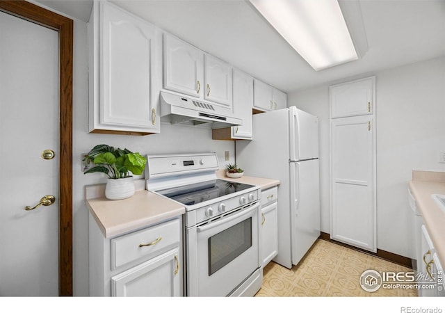 4560 Larkbunting Dr Unit 5D, Fort Collins, CO 80526 - kitchen featuring under cabinet range hood, white appliances, white cabinets, and light countertops