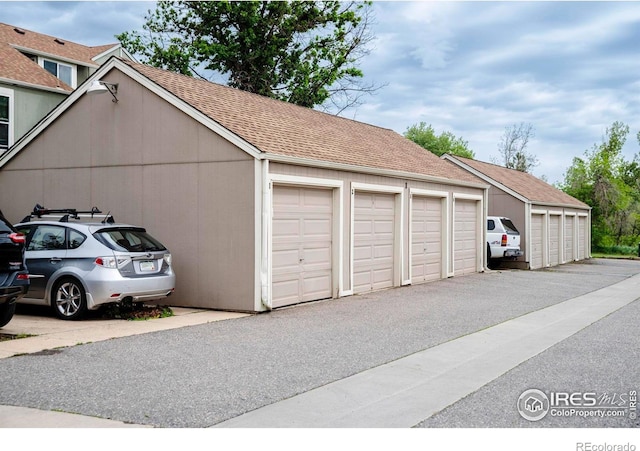 3193 Redstone Ln Unit B6, Boulder, CO 80305 - view of garage