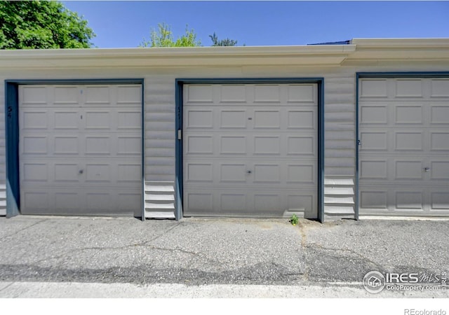 1235 Leyden St, Denver, CO 80220 - view of garage