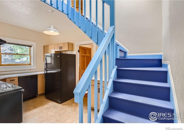 3116 47th St, Boulder, CO 80301 - staircase with a textured wall