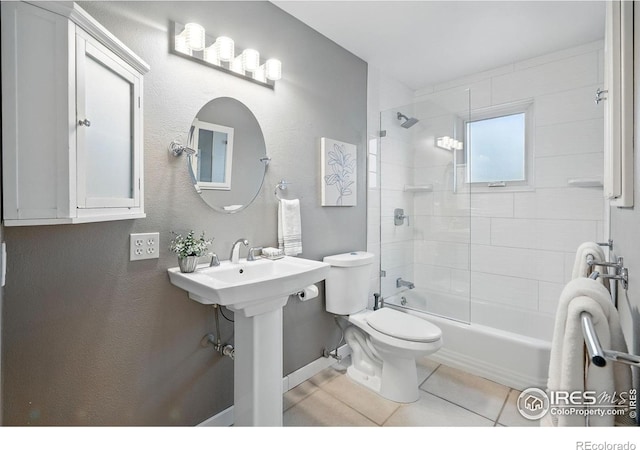 4035 Darley Ave, Boulder, CO 80305 - full bath featuring toilet, tile patterned floors, baseboards, and bathtub / shower combination
