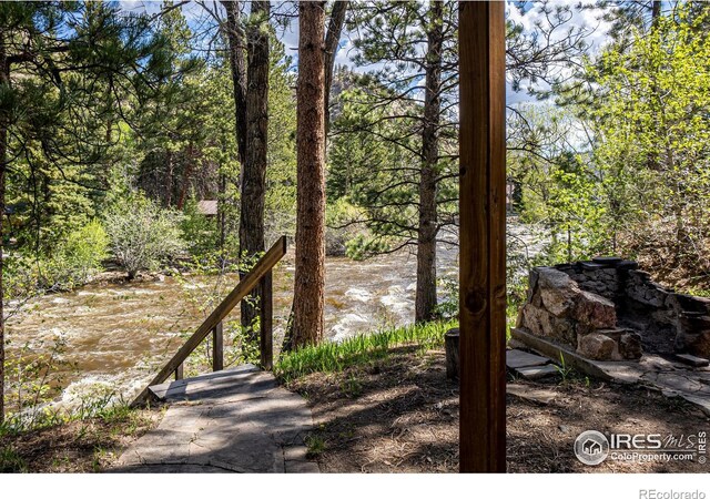 348 Crown Point Dr, Bellvue, CO 80512