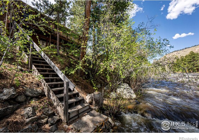 348 Crown Point Dr, Bellvue, CO 80512