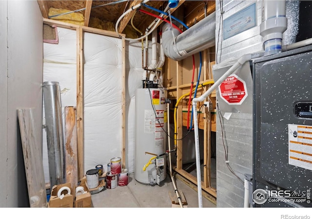 10069 Richfield St, Commerce City, CO 80022 - utilities featuring gas water heater and heating unit