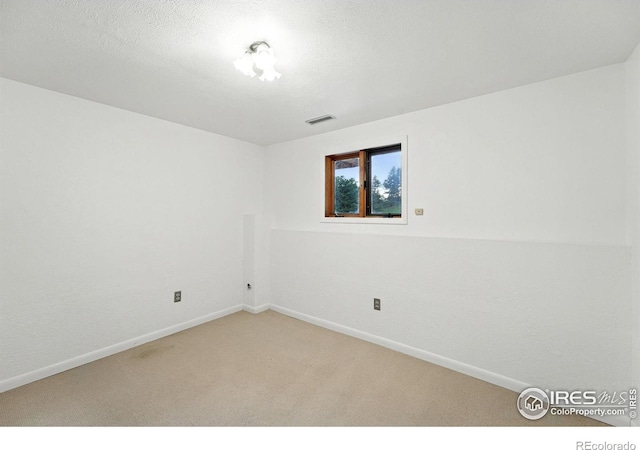 1101 Peakview Cir, Boulder, CO 80302 - empty room with carpet floors and baseboards