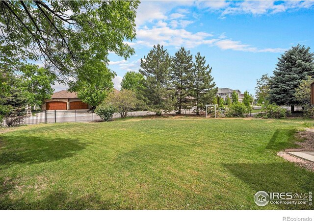 13971 Telluride Dr, Broomfield, CO 80020 - view of yard