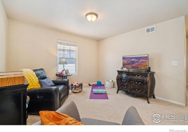 2320 Clipper Way, Fort Collins, CO 80524 - carpeted living area with baseboards