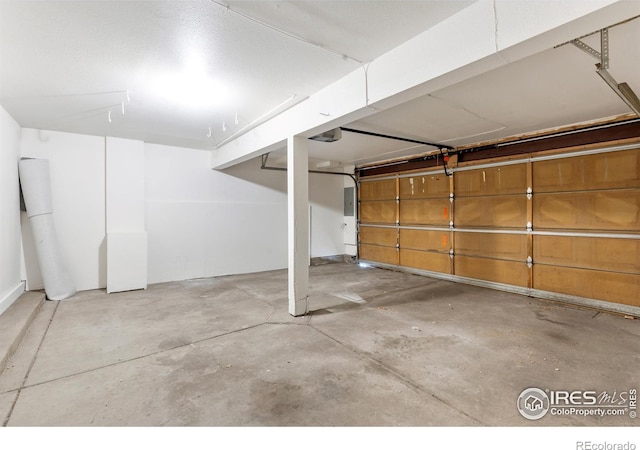 2982 W Long Dr # C, Littleton, CO 80120 - garage with a garage door opener