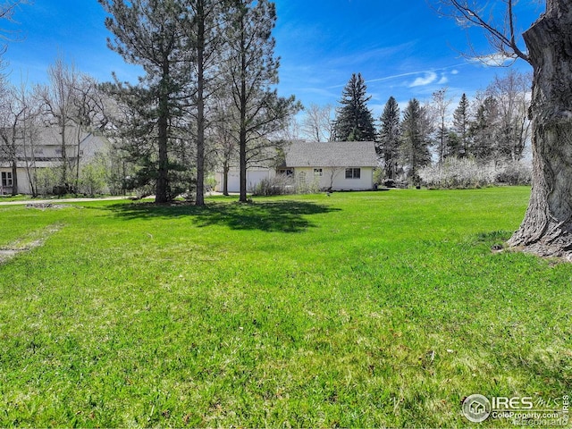9445 Lykins Pl, Boulder, CO 80301 - view of grassy yard