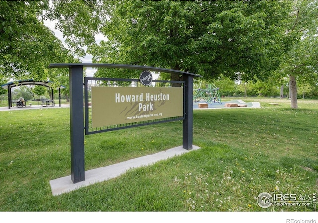 3275 34th St Unit 76, Boulder, CO 80301 - community sign with a lawn