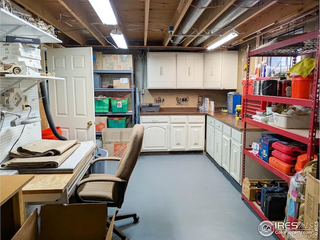 1545 S Vivian St, Longmont, CO 80501 - office space with concrete floors