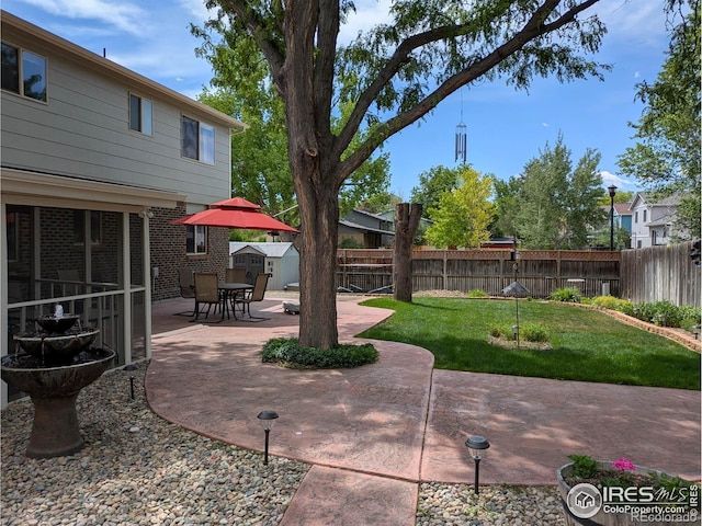 1545 S Vivian St, Longmont, CO 80501 - view of patio with outdoor dining space