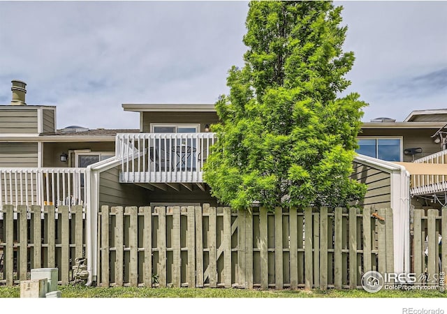 2977 Eagle Way, Boulder, CO 80301 - view of front facade featuring a balcony