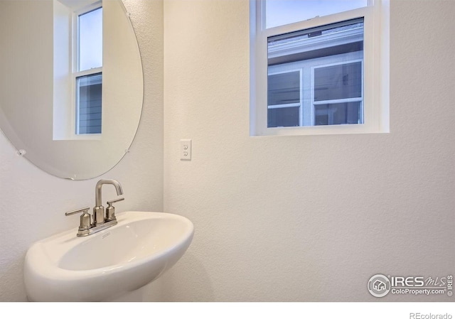 1875 Foggy Brook Dr, Fort Collins, CO 80528 - bathroom with a sink