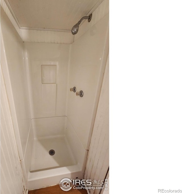 305 Phelps St, Sterling, CO 80751 - bathroom with a shower