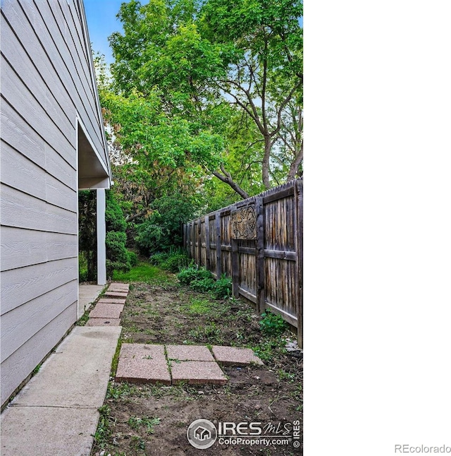 1359 Caledonia Cir, Louisville, CO 80027 - view of yard