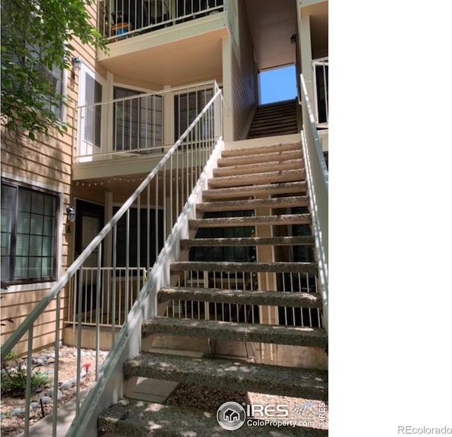 4775 White Rock Cir Unit B, Boulder, CO 80301 - view of stairway