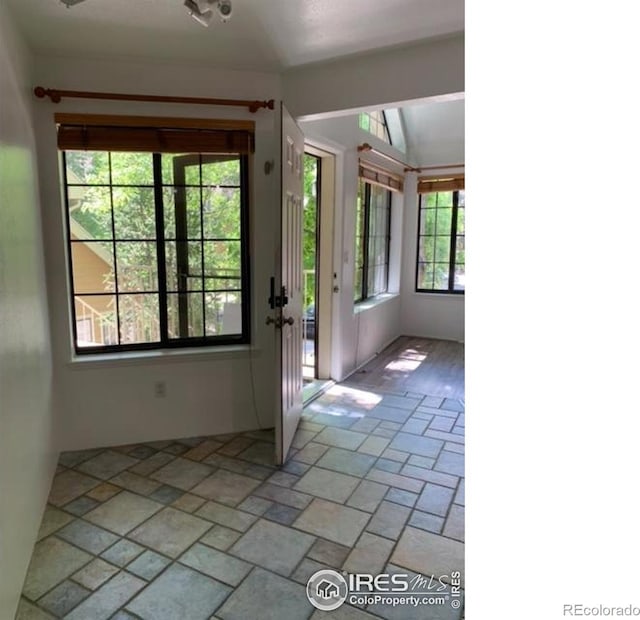 4775 White Rock Cir Unit B, Boulder, CO 80301 - view of entryway