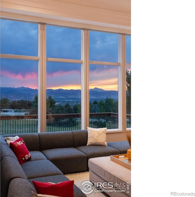 160 Ponderosa Dr, Boulder, CO 80303 - living area featuring a mountain view