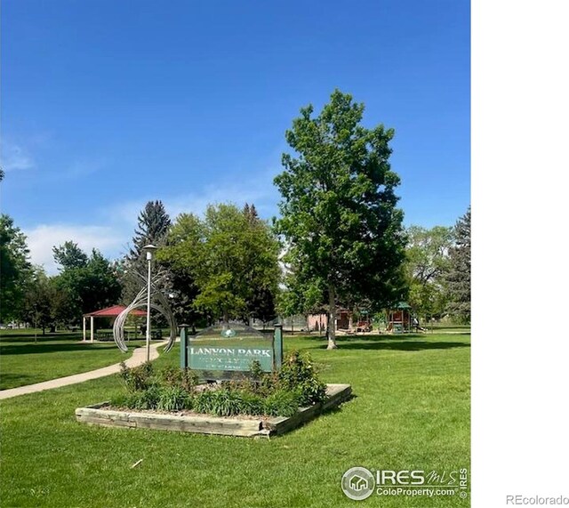 50 19th Ave Unit 9, Longmont, CO 80501 - view of community with a yard