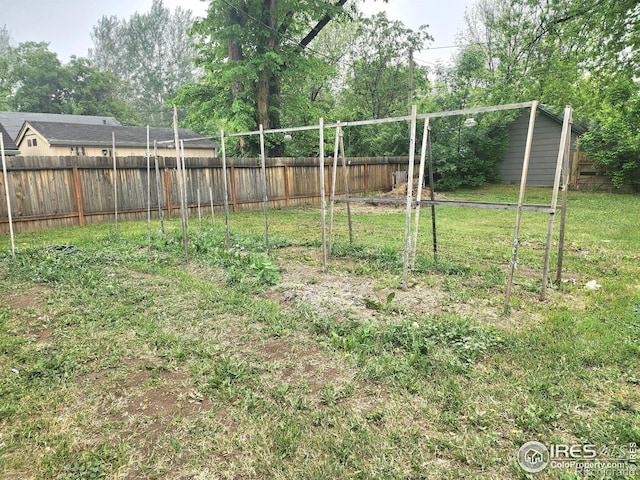 936 E 4th St, Loveland, CO 80537 - view of yard