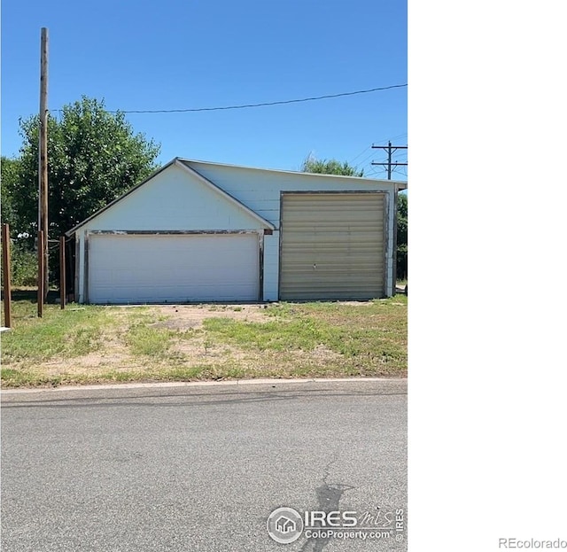 145 N Coleman Ave, Holyoke, CO 80734 - photo 2