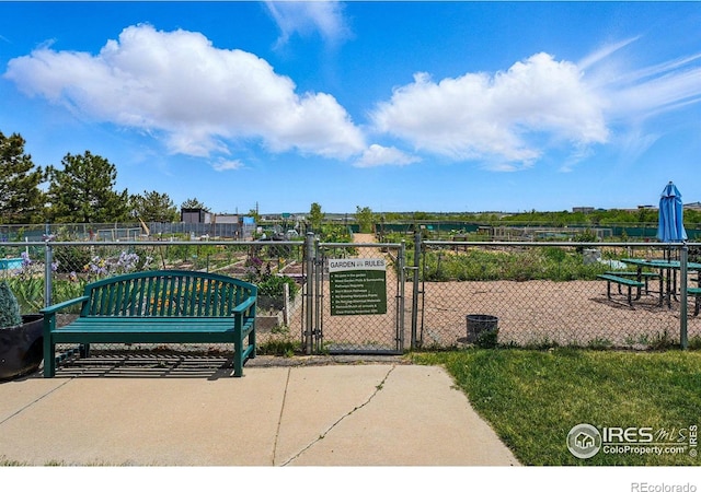 1837 Spaulding Cir, Superior, CO 80027 - surrounding community featuring a gate