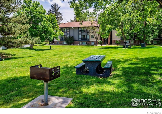790 W Moorhead Cir # A, Boulder, CO 80305 - view of grassy yard