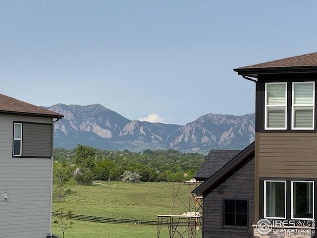 926 Hearteye Trl, Lafayette, CO 80026 - view of mountain backdrop